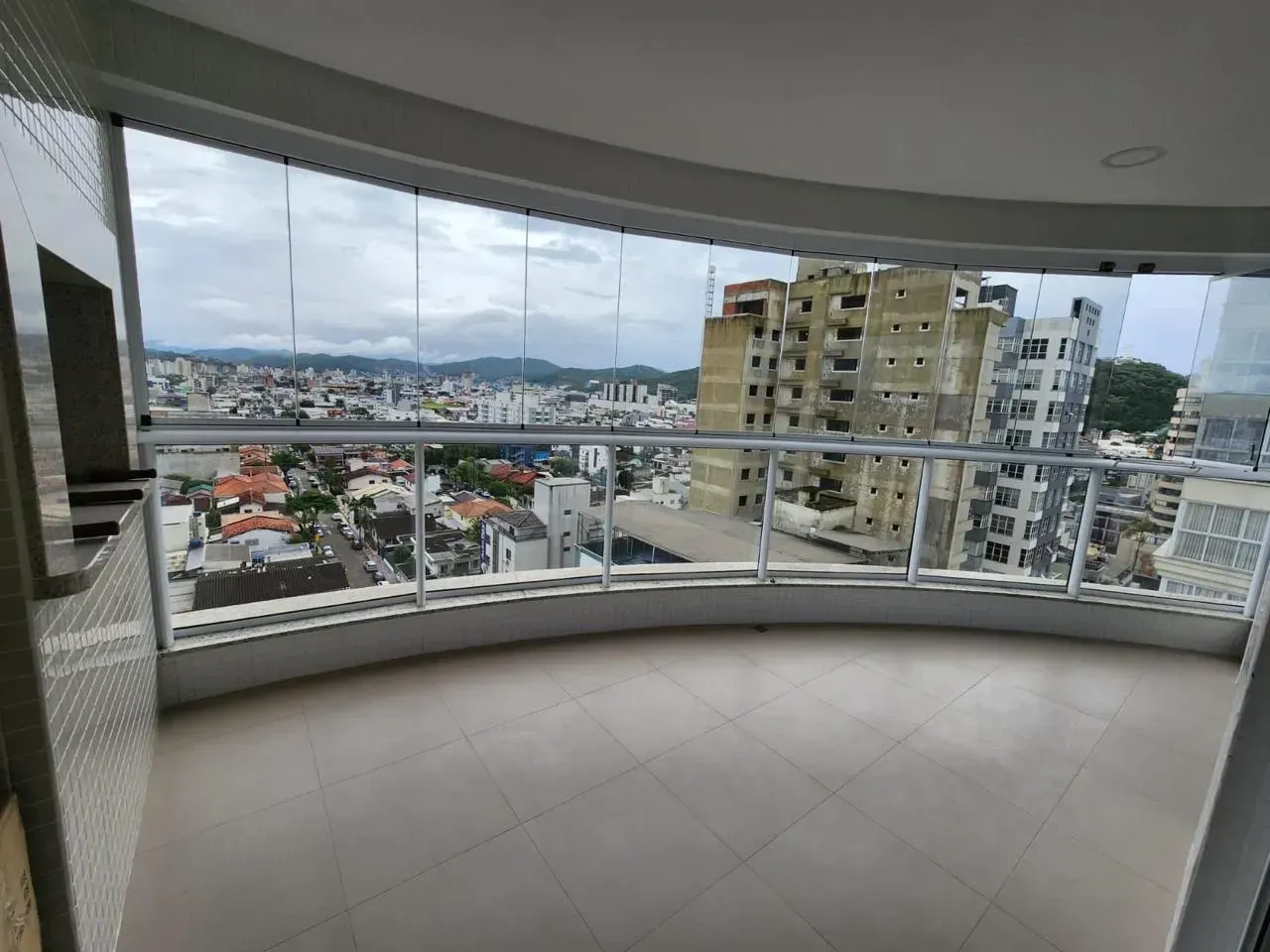 Apartamento no Edifício Royalton Residence com 3 suítes em Balneário Camboriú — foto 6