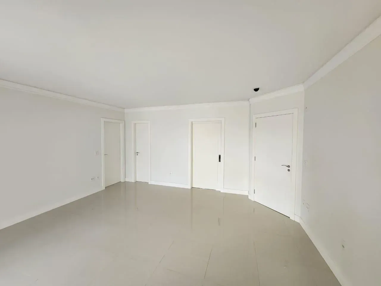 Apartamento no Edifício Royalton Residence com 3 suítes em Balneário Camboriú — foto 12