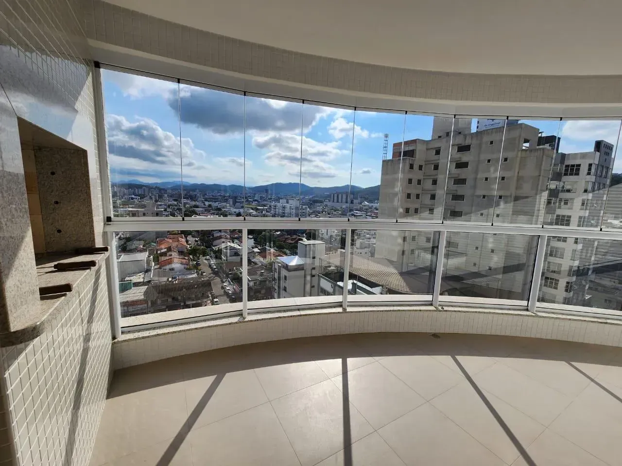 Apartamento no Edifício Royalton Residence com 3 suítes em Balneário Camboriú — foto 19