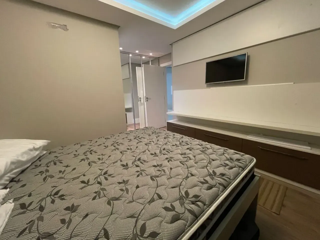 Apartamento no Edifício Grécia com 3 suítes em Balneário Camboriú — foto 8