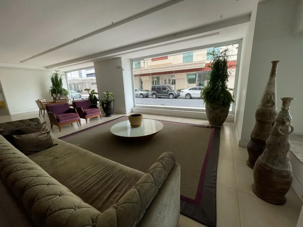 Apartamento no Edifício Grécia com 3 suítes em Balneário Camboriú — foto 36