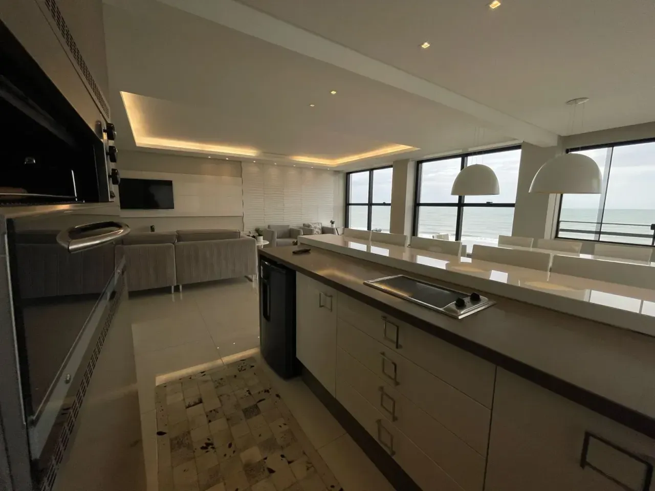 Apartamento no Edifício Grécia com 3 suítes em Balneário Camboriú — foto 15