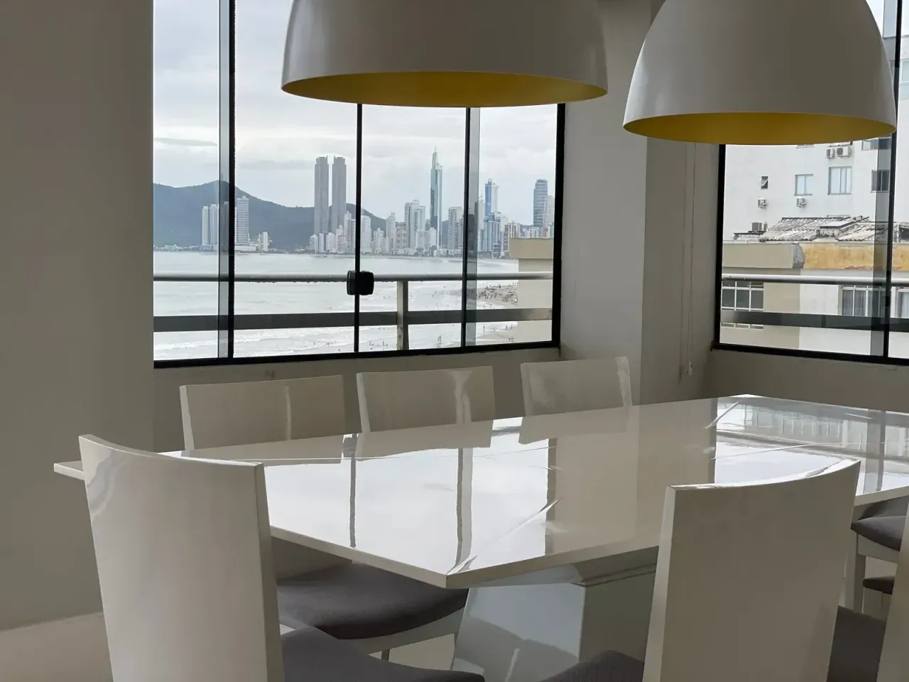 Apartamento no Edifício Grécia com 3 suítes em Balneário Camboriú — foto 3