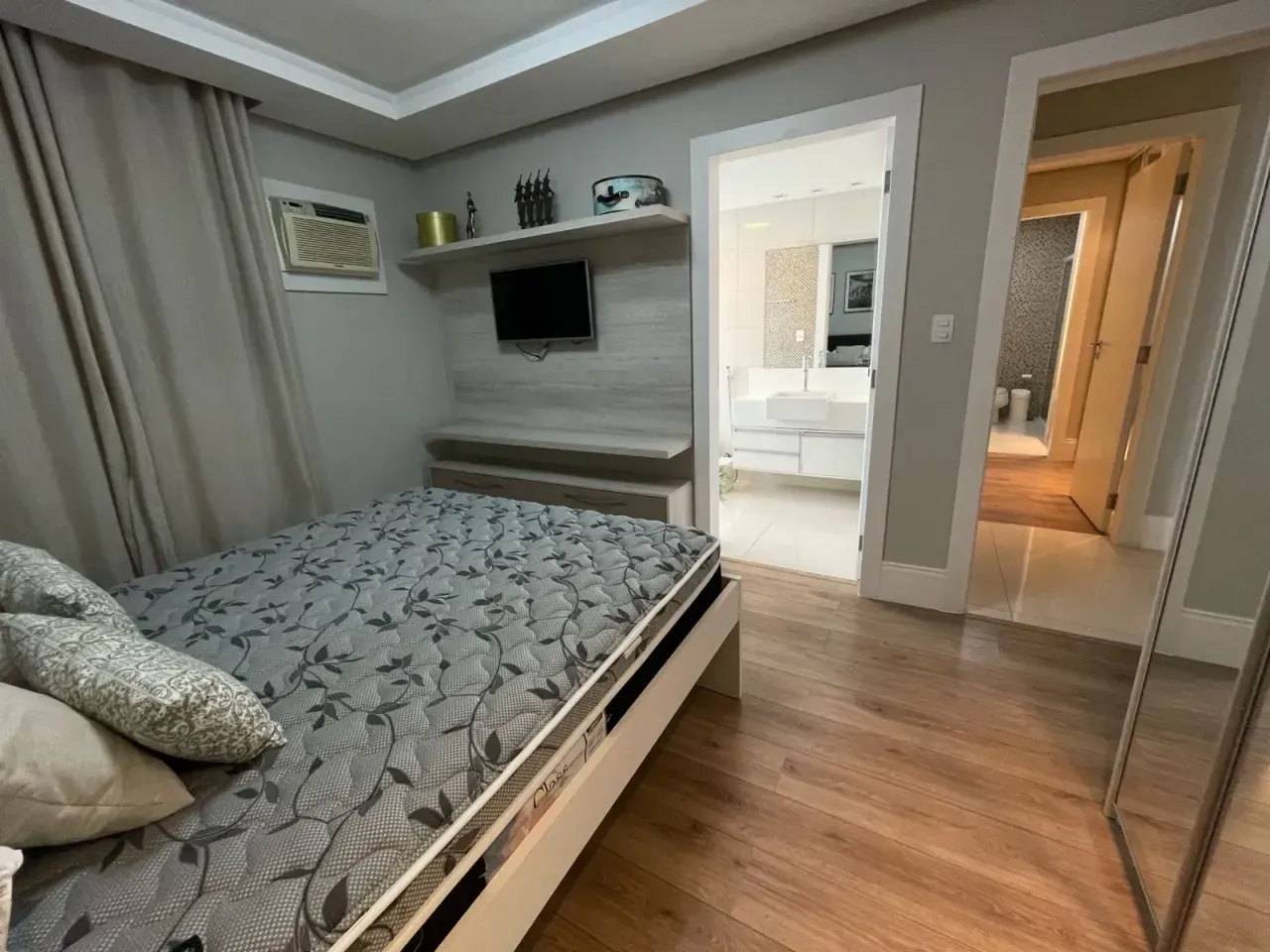 Apartamento no Edifício Grécia com 3 suítes em Balneário Camboriú — foto 26