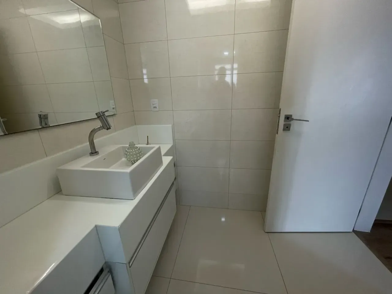 Apartamento no Edifício Grécia com 3 suítes em Balneário Camboriú — foto 27