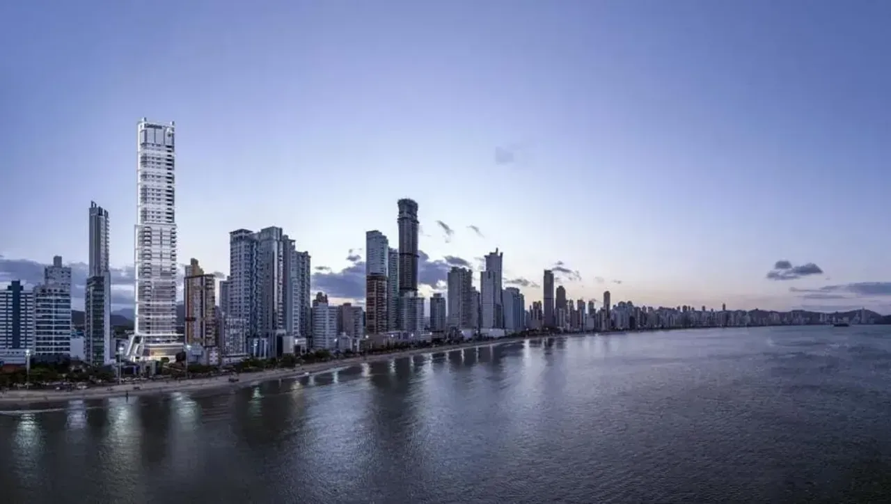 Apartamento Garden suspenso Edifício Tonino Lamborghini com 4 suítes em Balneário Camboriú — foto 23