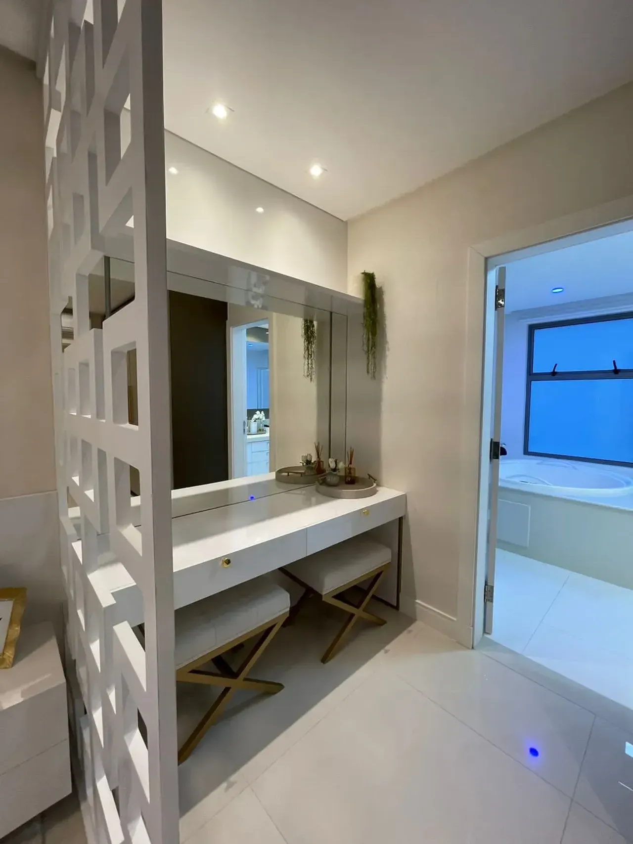 Apartamento no Edifício Privilege com 3 suítes em Balneário Camboriú — foto 3
