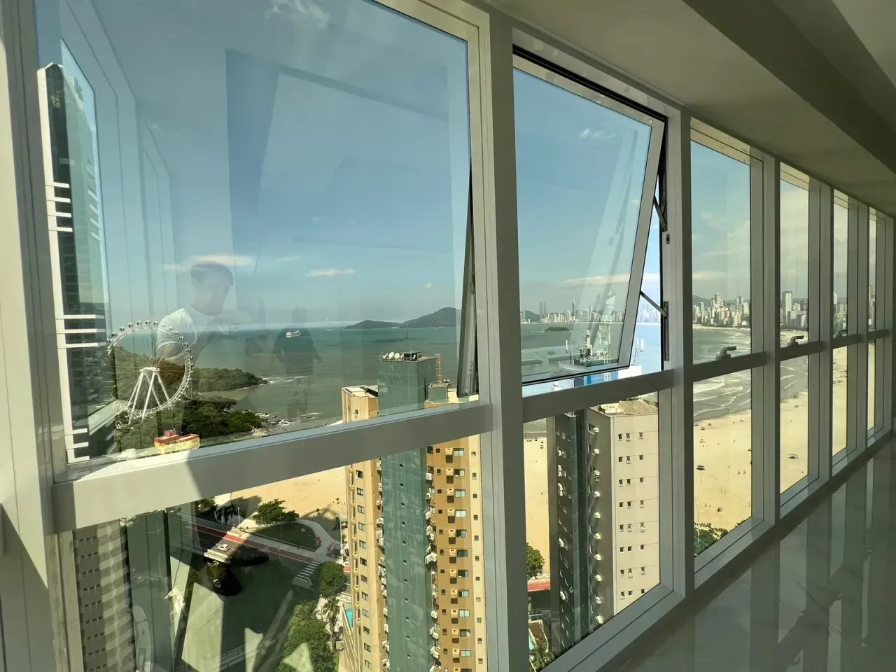 Apartamento no Edifício Skyline FG com 4 suítes em Balneário Camboriú — foto 6