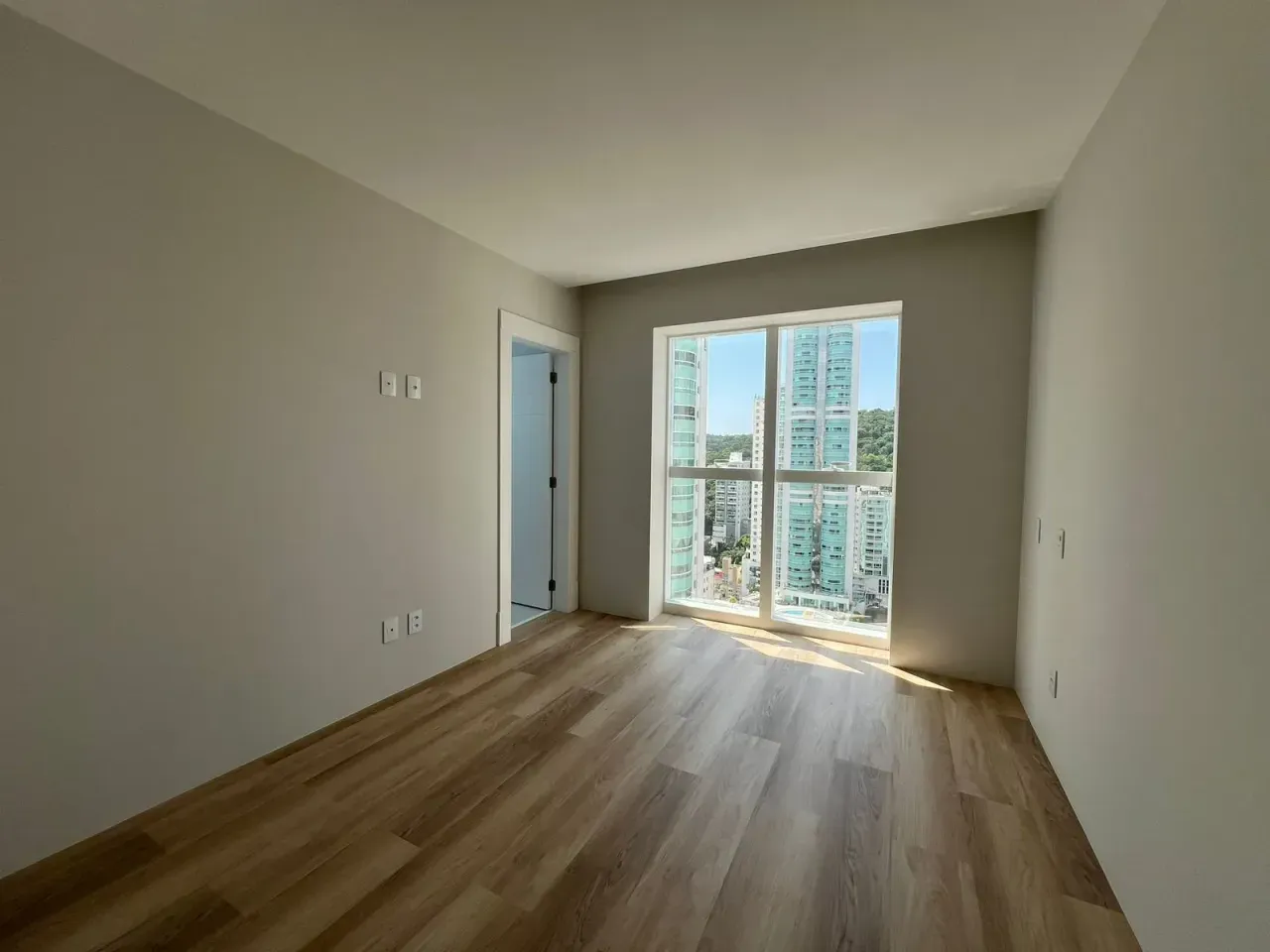 Apartamento no Edifício Skyline FG com 4 suítes em Balneário Camboriú — foto 8
