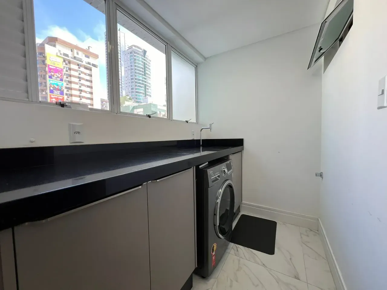Apartamento no Edifício Alliança com 3 dormitórios em Balneário Camboriú — foto 4