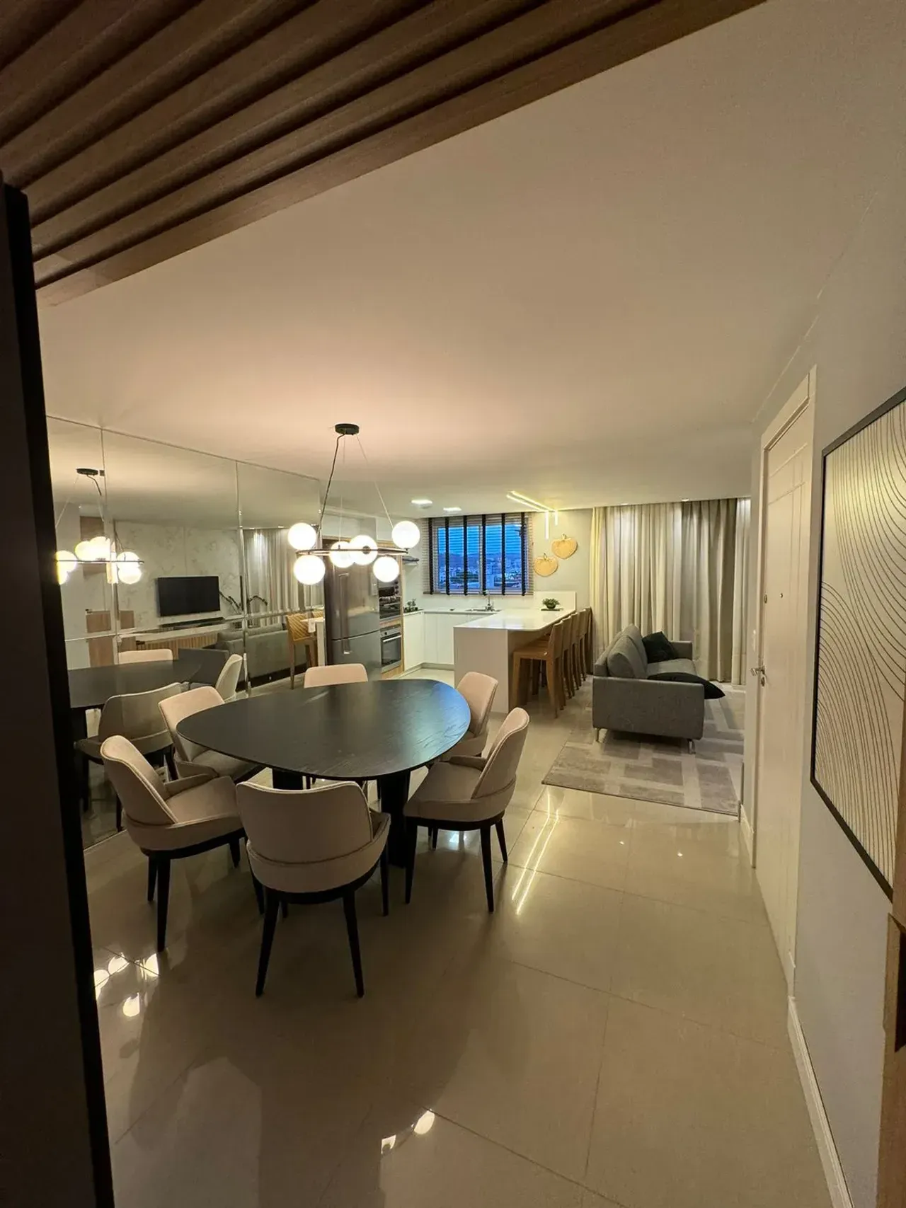 Excelente Apartamento com 3 dormitórios sendo 1 suíte e 2 vagas no Centro de Balneário Camboriú — foto 15