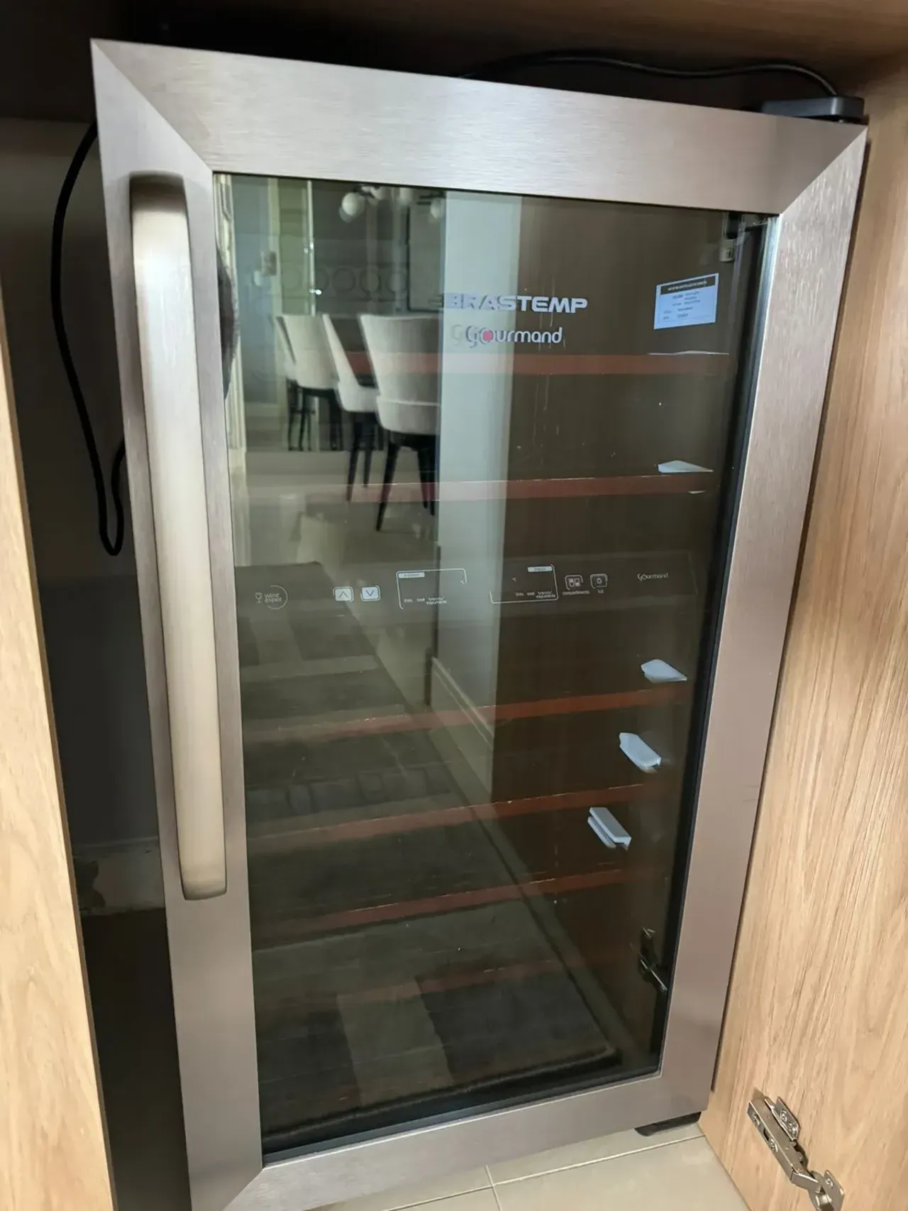 Excelente Apartamento com 3 dormitórios sendo 1 suíte e 2 vagas no Centro de Balneário Camboriú — foto 6