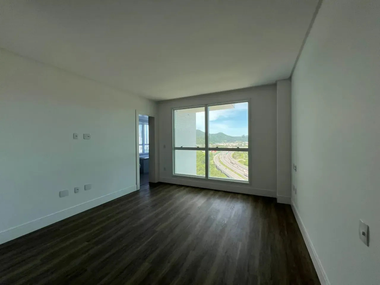 Apartamento no Edifício Marina Beach Towers Torre Pacific com 3 suítes em Balneário Camboriú — foto 5
