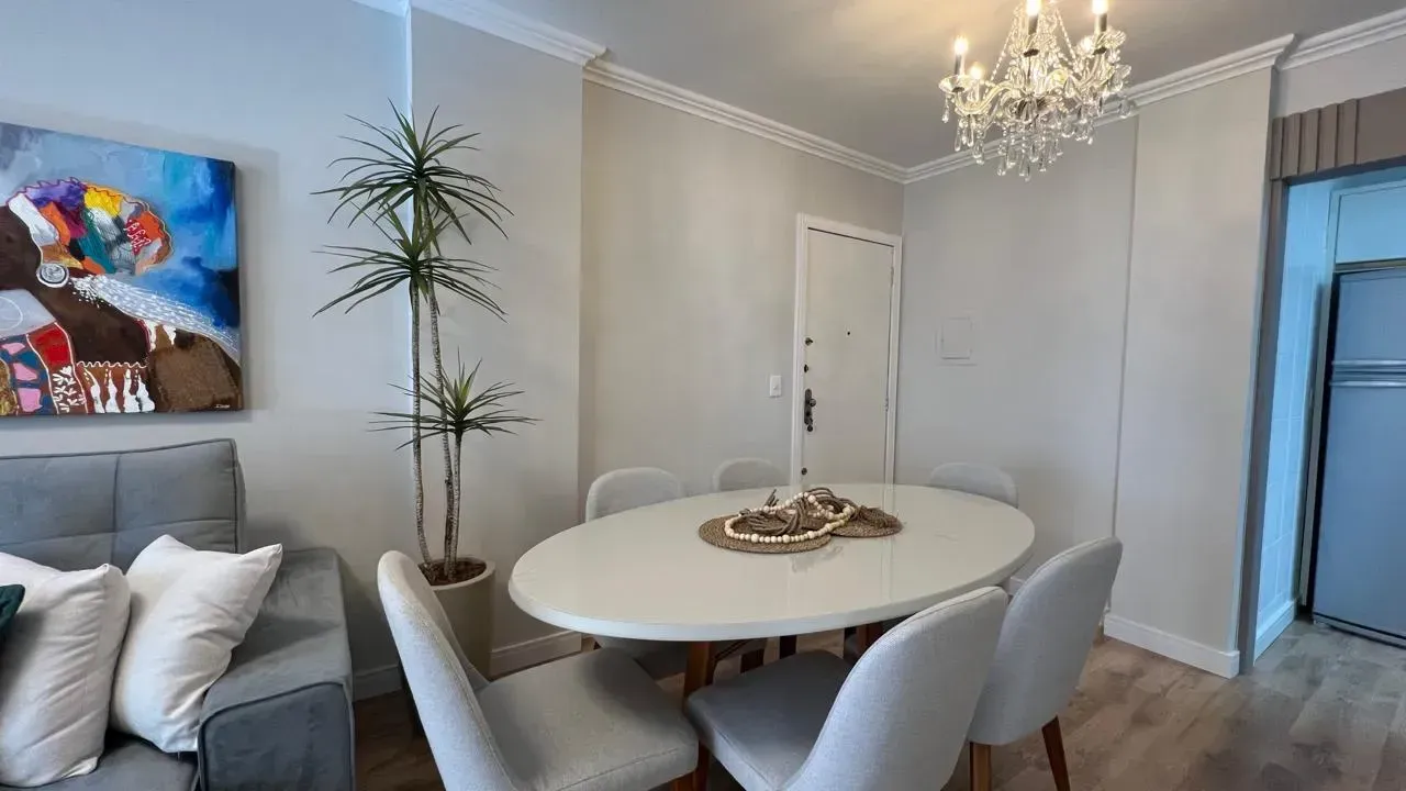 Apartamento com 2 dormitório sendo 1 suíte e 1 vaga de garagem no Centro de Balneário Camboriú — foto 5