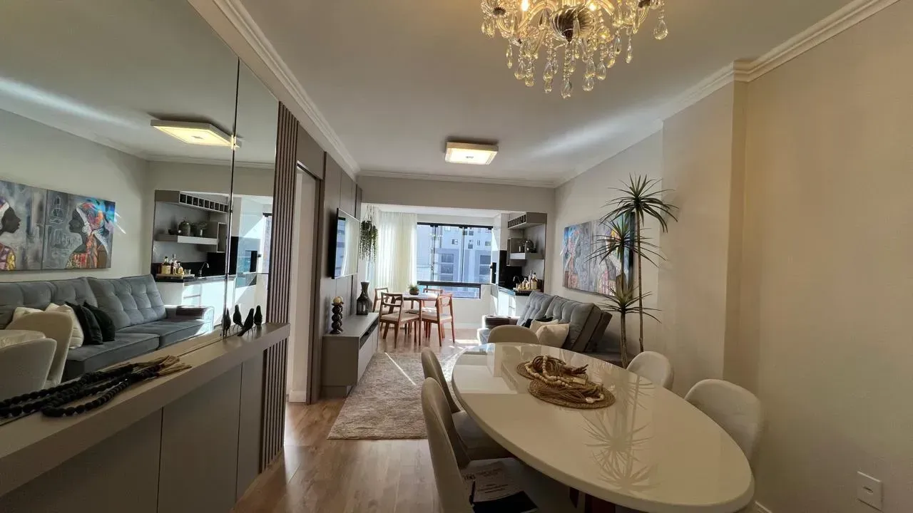 Apartamento com 2 dormitório sendo 1 suíte e 1 vaga de garagem no Centro de Balneário Camboriú — foto 7
