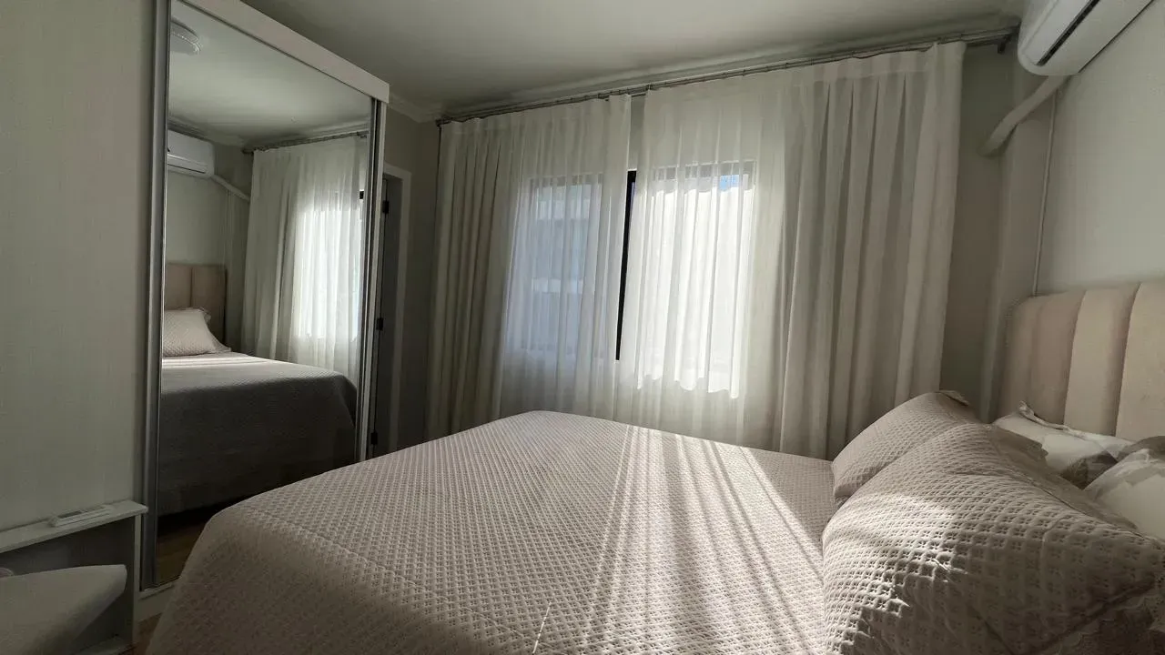 Apartamento com 2 dormitório sendo 1 suíte e 1 vaga de garagem no Centro de Balneário Camboriú — foto 9