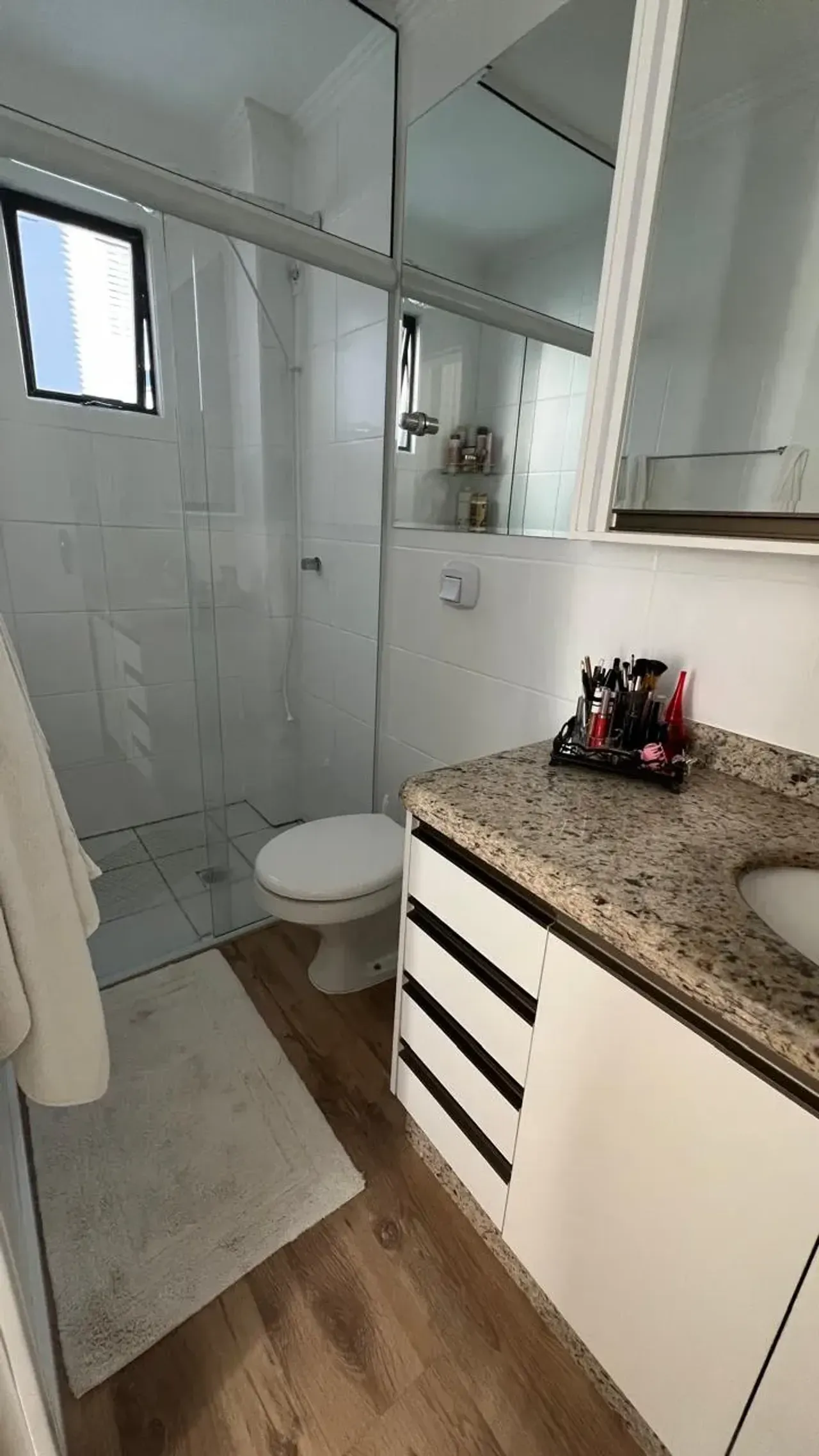 Apartamento com 2 dormitório sendo 1 suíte e 1 vaga de garagem no Centro de Balneário Camboriú — foto 10