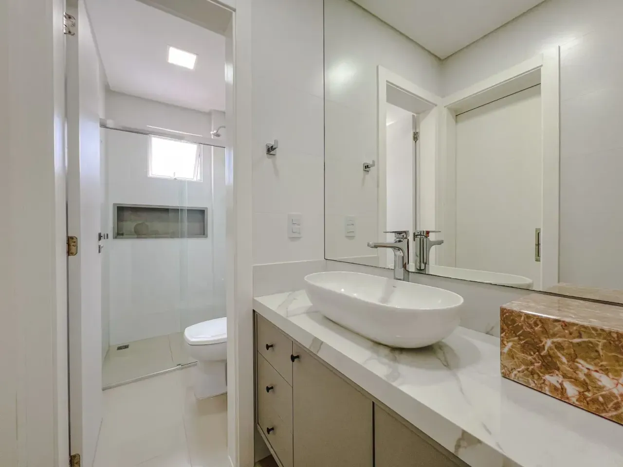 Apartamento no Edifício Peniche Residence com 3 dormitórios em Balneário Camboriú — foto 3