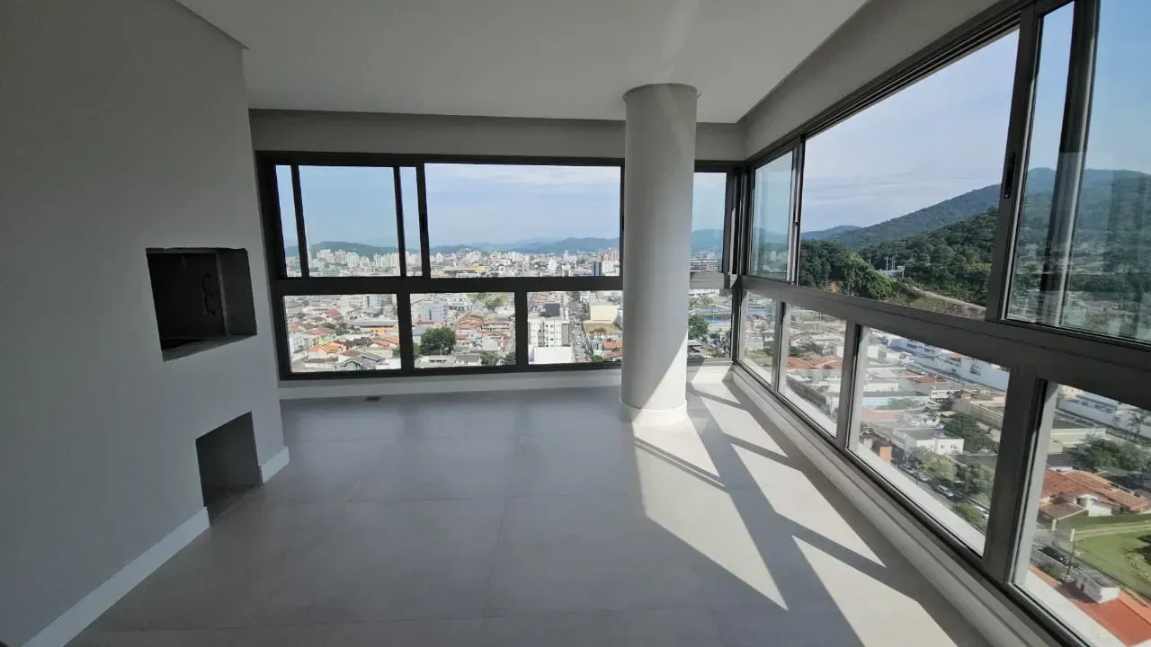 Apartamento no Edifício Home Square Residence com 4 dormitórios em Balneário Camboriú — foto 1