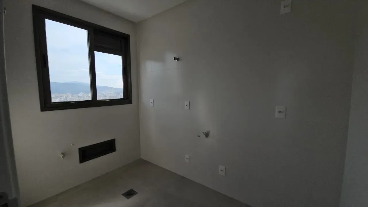 Apartamento no Edifício Home Square Residence com 4 dormitórios em Balneário Camboriú — foto 13