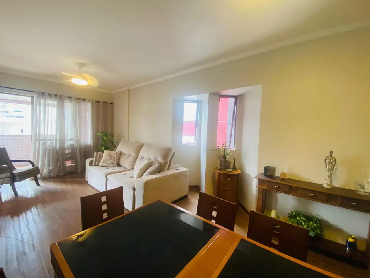Apartamento no Edifício Columbus Tower com 2 dormitórios em Balneário Camboriú — foto 1
