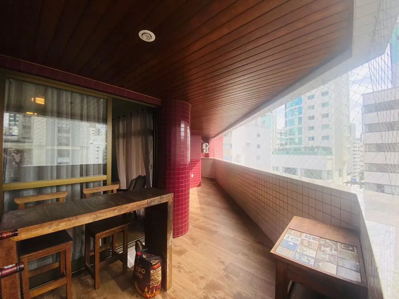 Apartamento no Edifício Columbus Tower com 2 dormitórios em Balneário Camboriú — foto 3