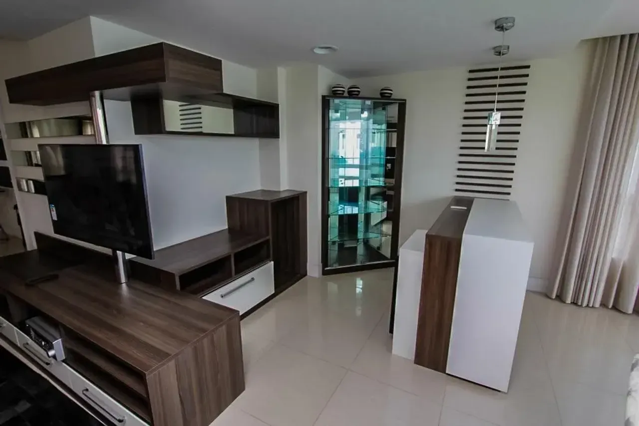 Apartamento no Edificio Seas Tower com 7 dormitórios sendo 6 suítes em Balneário Camboriú — foto 3