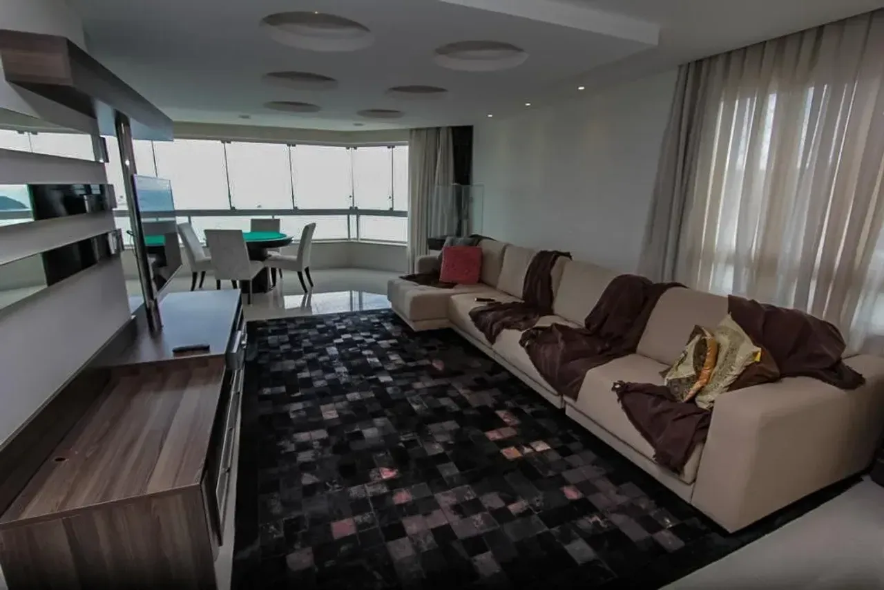 Apartamento no Edificio Seas Tower com 7 dormitórios sendo 6 suítes em Balneário Camboriú — foto 10