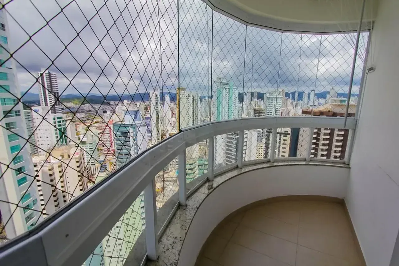 Apartamento no Edificio Seas Tower com 7 dormitórios sendo 6 suítes em Balneário Camboriú — foto 35