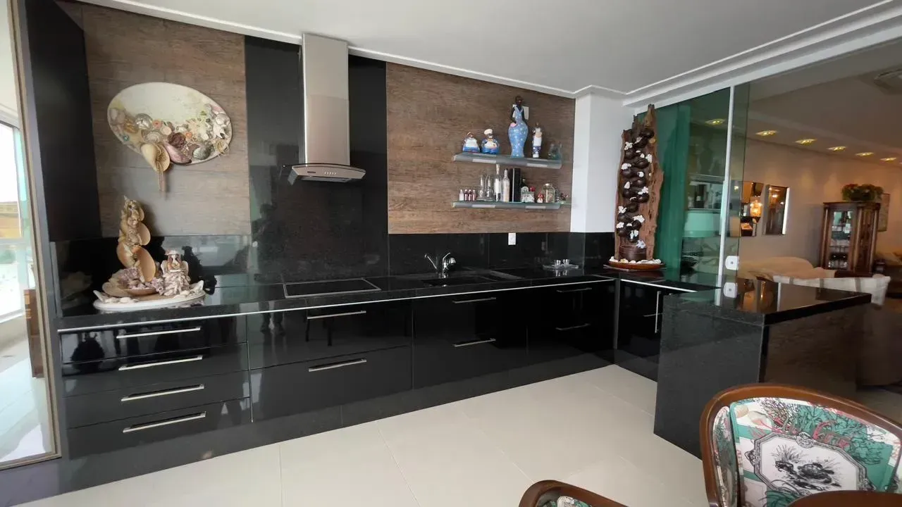 Apartamento no Edifício Metropolis frente mar com 4 suítes em Balneário Camboriú — foto 26