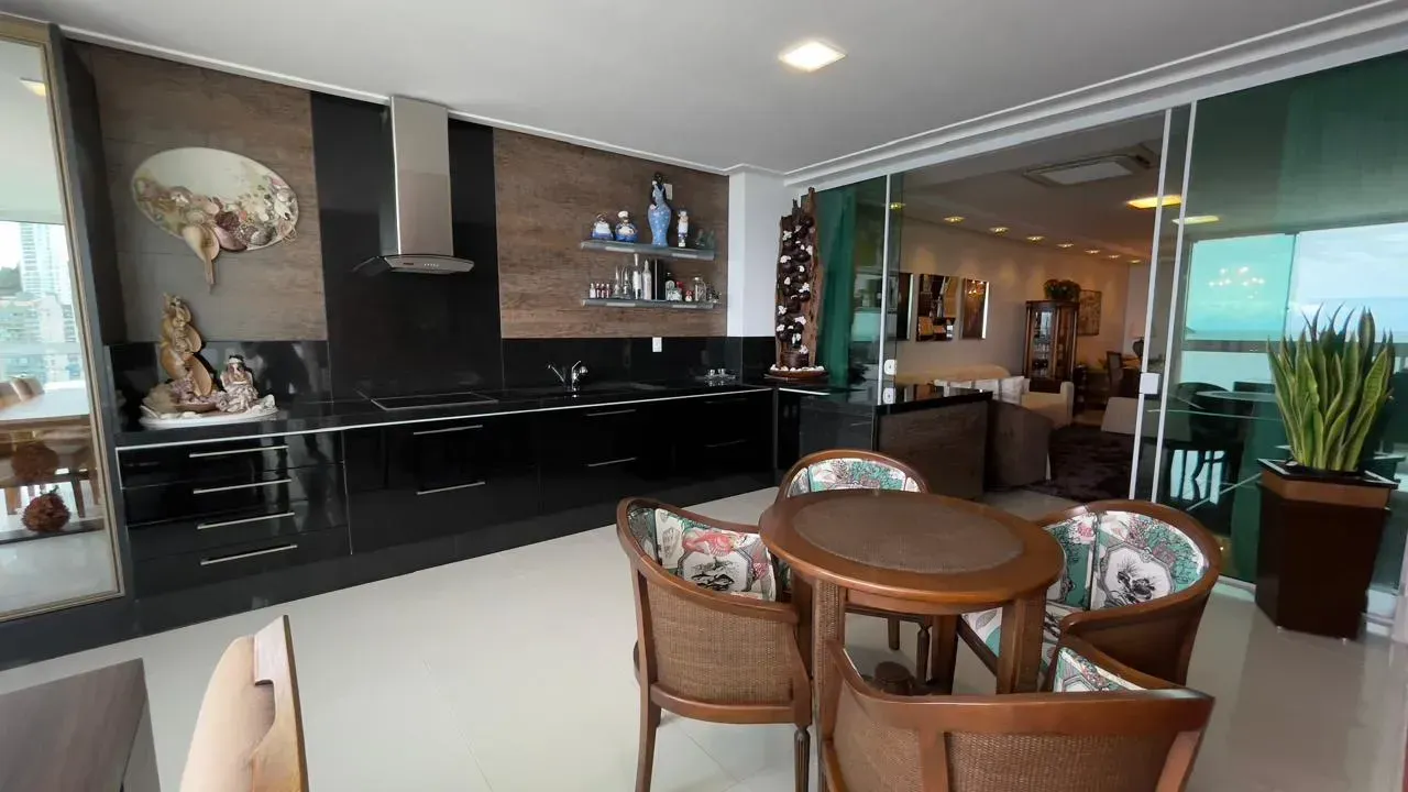 Apartamento no Edifício Metropolis frente mar com 4 suítes em Balneário Camboriú — foto 27