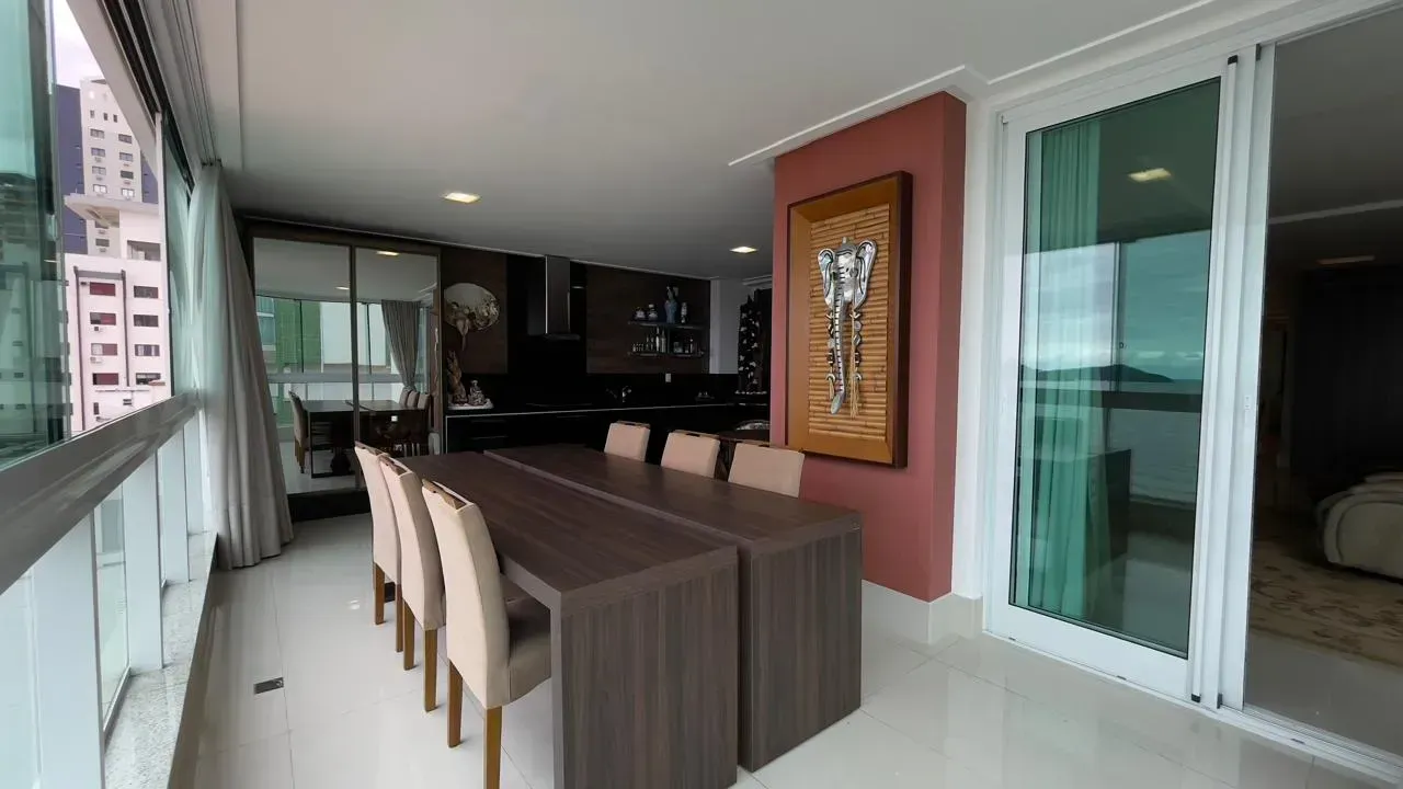 Apartamento no Edifício Metropolis frente mar com 4 suítes em Balneário Camboriú — foto 29