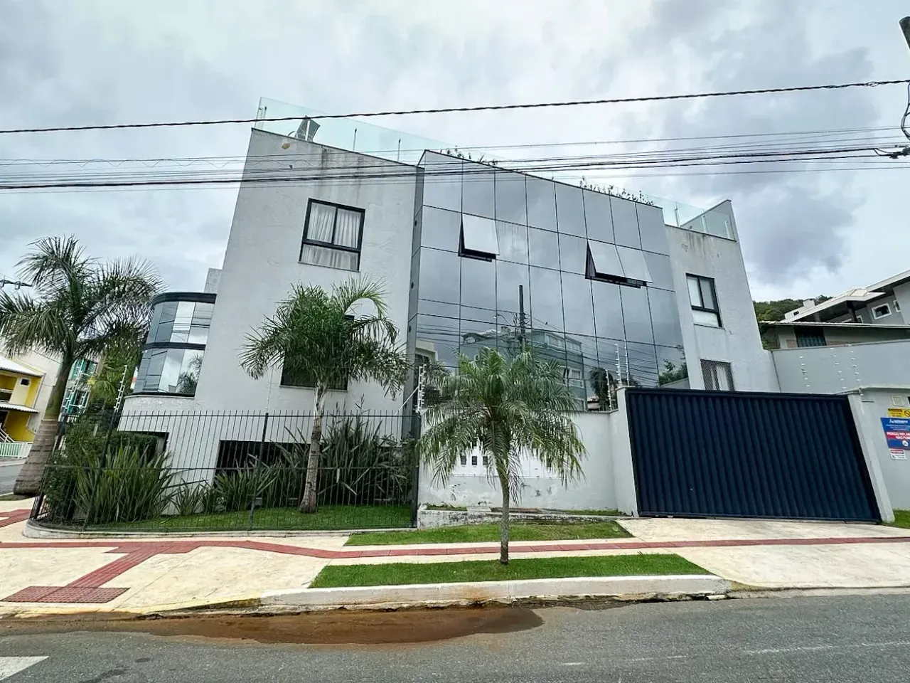 Apartamento com 2 Suítes e 2 Vagas Privativas na Praia dos Amores em Balneário Camboriú — foto 17