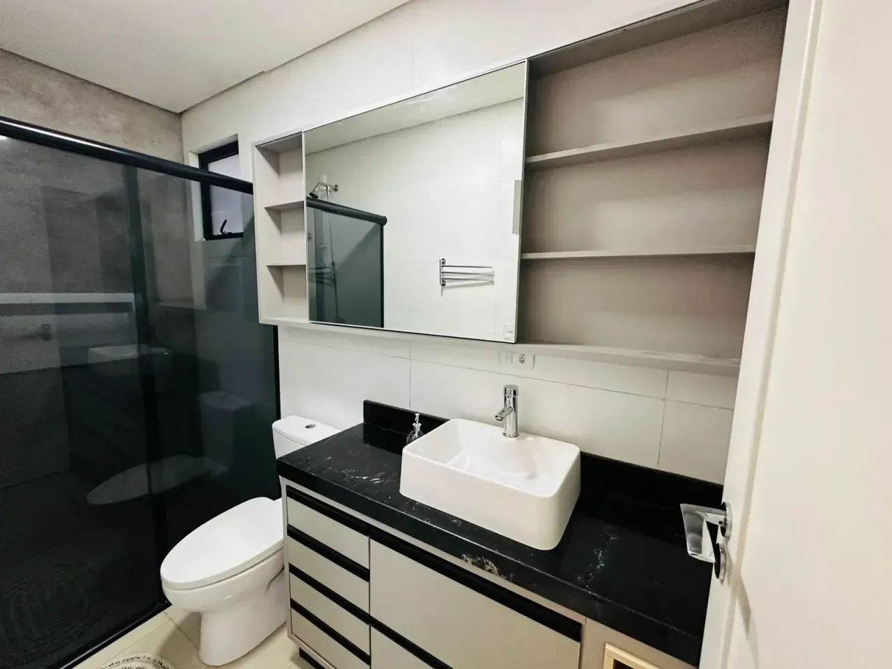 Apartamento com 2 Suítes e 2 Vagas Privativas na Praia dos Amores em Balneário Camboriú — foto 21