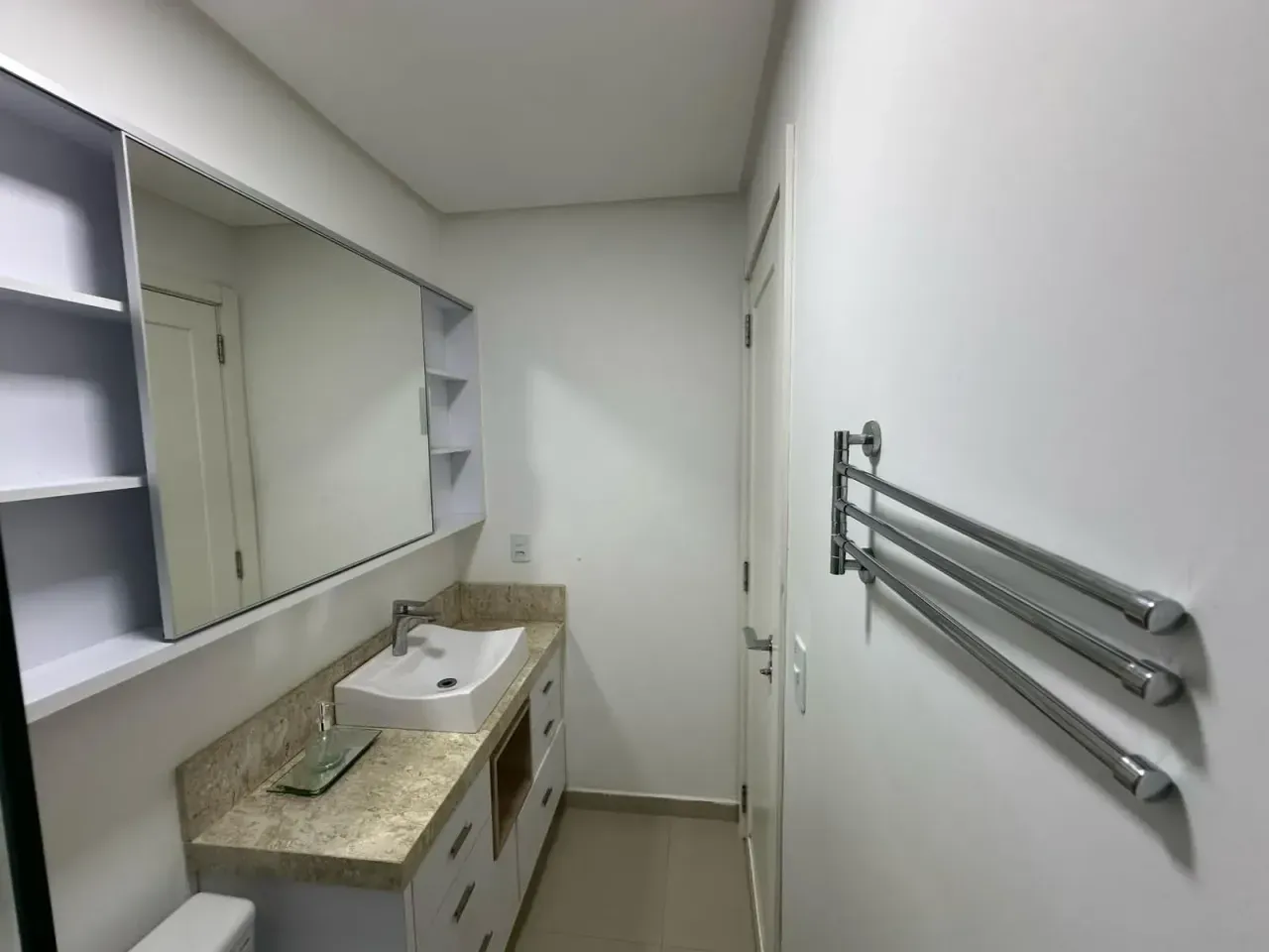 Apartamento com 2 Suítes e 2 Vagas Privativas na Praia dos Amores em Balneário Camboriú — foto 22