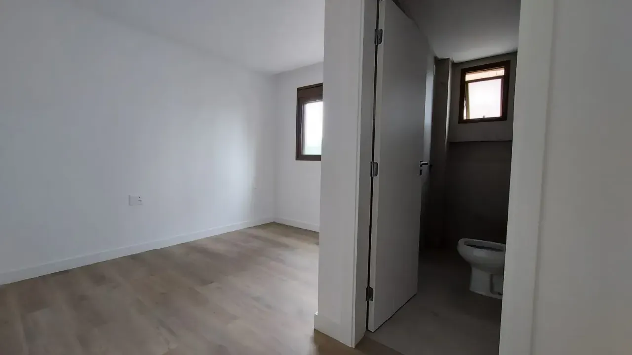 Apartamento novo de 4 suítes e 4 vagas de garagem no Centro em Balneário Camboriú — foto 5