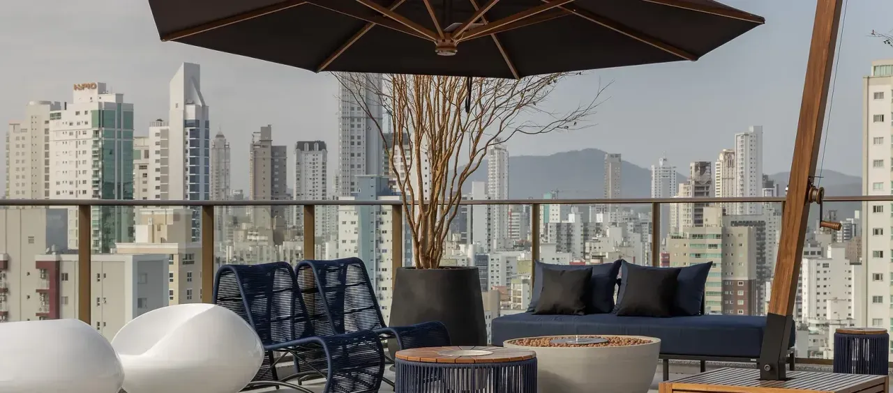 Apartamento novo de 4 suítes e 4 vagas de garagem no Centro em Balneário Camboriú — foto 17