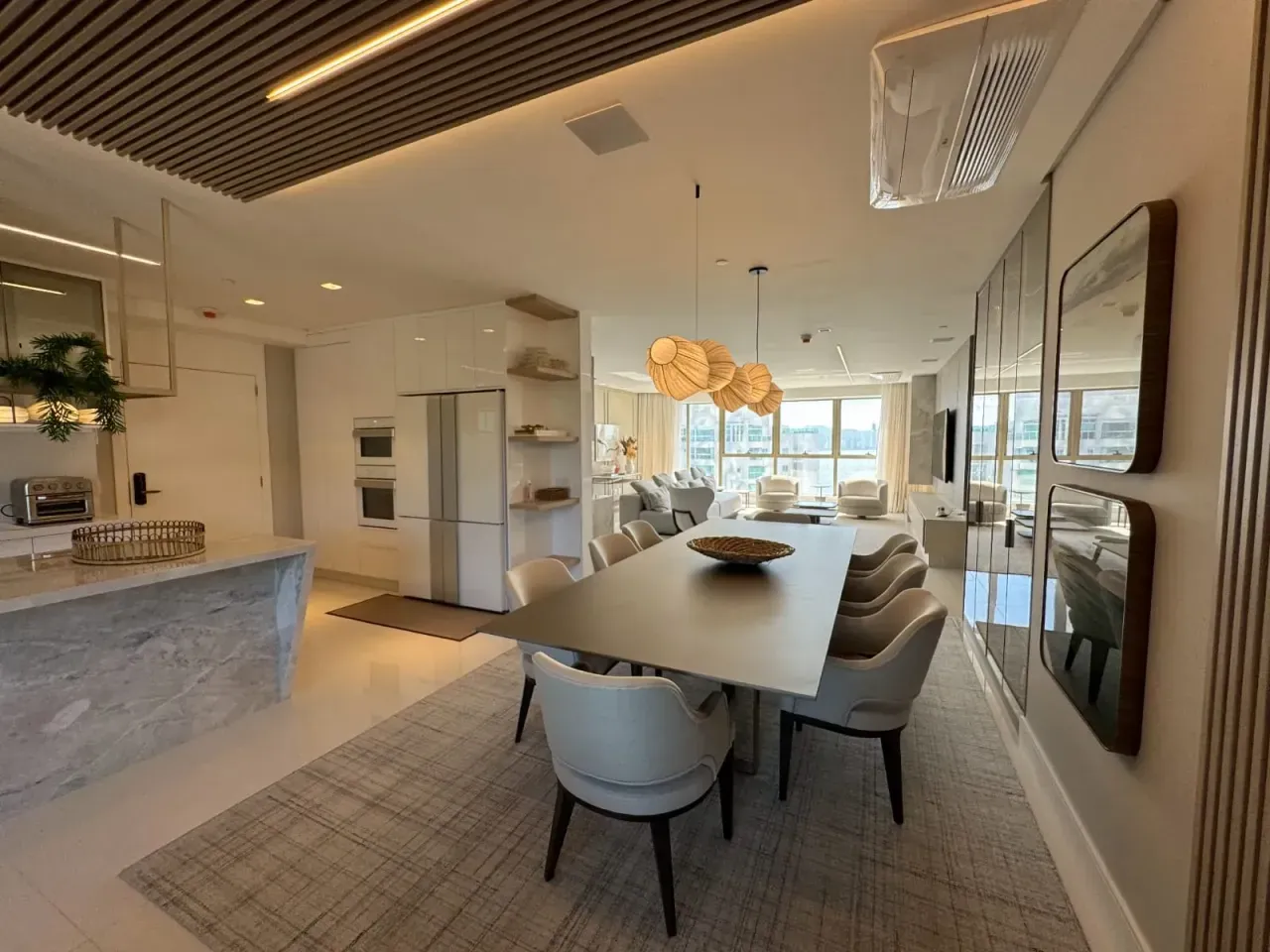 Apartamento no Edifício Yachthouse com 4 suítes em Balneário Camboriú — foto 4