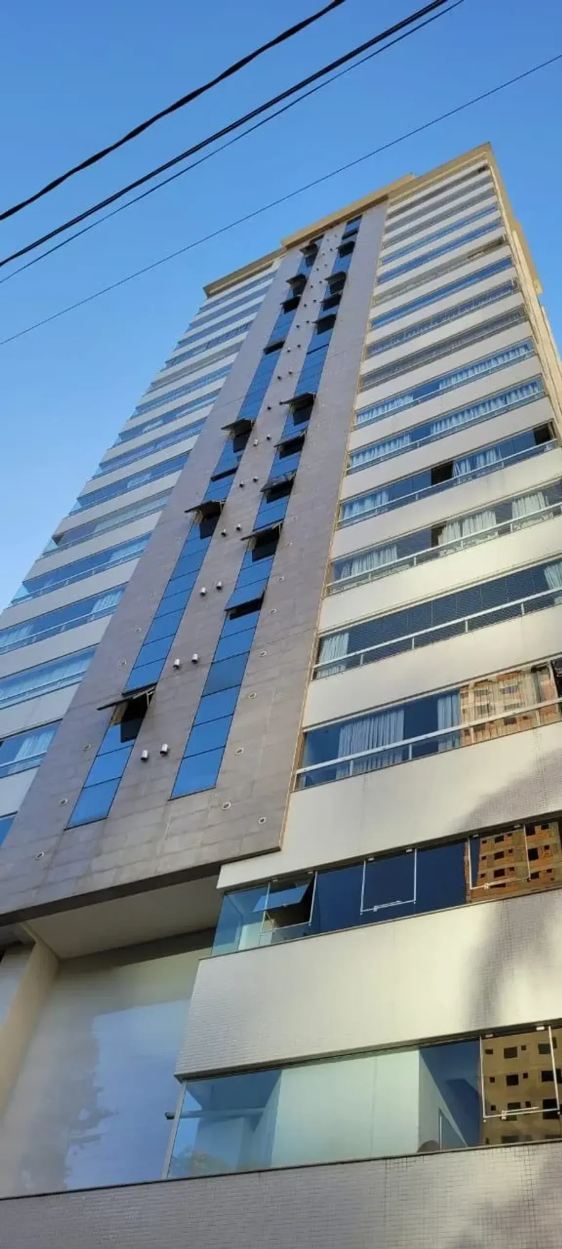 Apartamento no Residencial Farol Ponta do Mel com 2 suítes em Balneário Camboriú