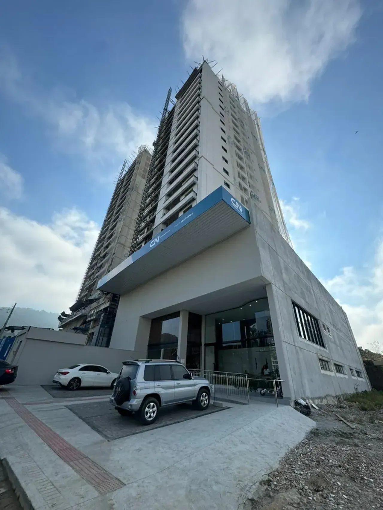 Apartamento no Edifício Brava Valley na Praia Brava em Itajaí — foto 1