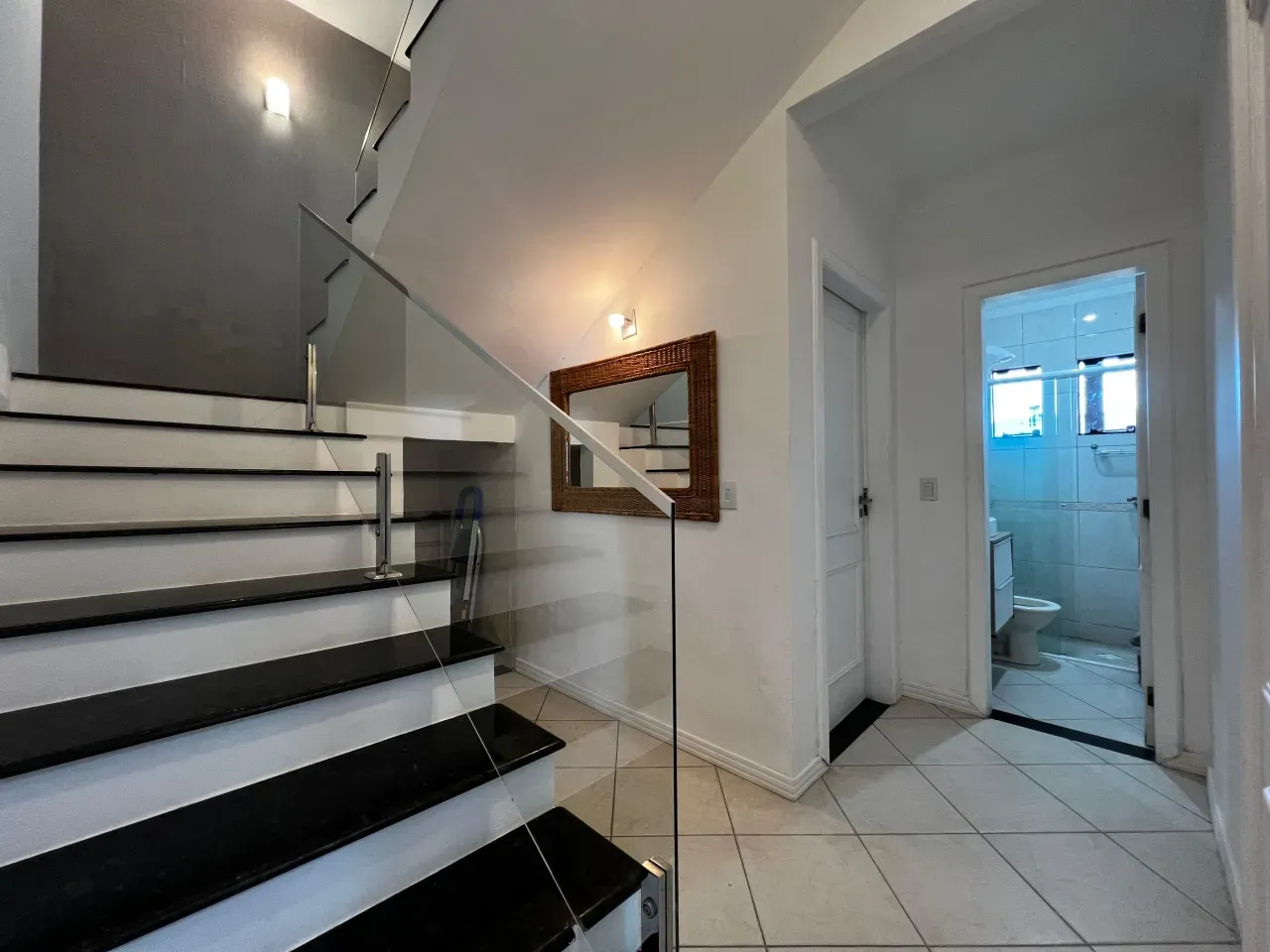 Casa com 4 dormitórios sendo 3 suítes e 2 vagas de garagem no Bairro Aririba em Balneário Camboriú — foto 19