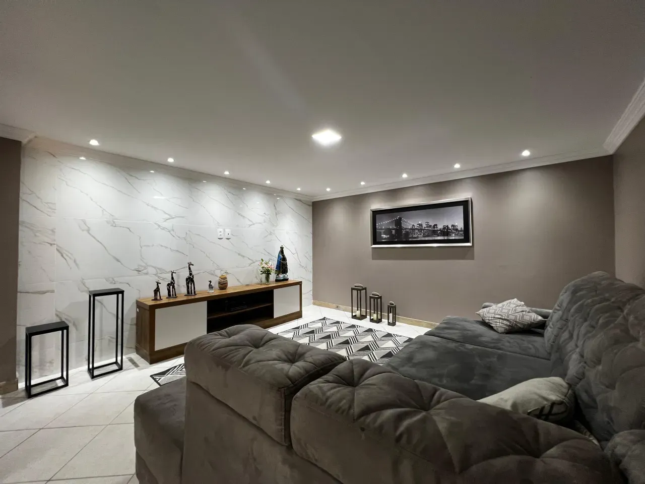Casa com 4 dormitórios sendo 3 suítes e 2 vagas de garagem no Bairro Aririba em Balneário Camboriú — foto 26