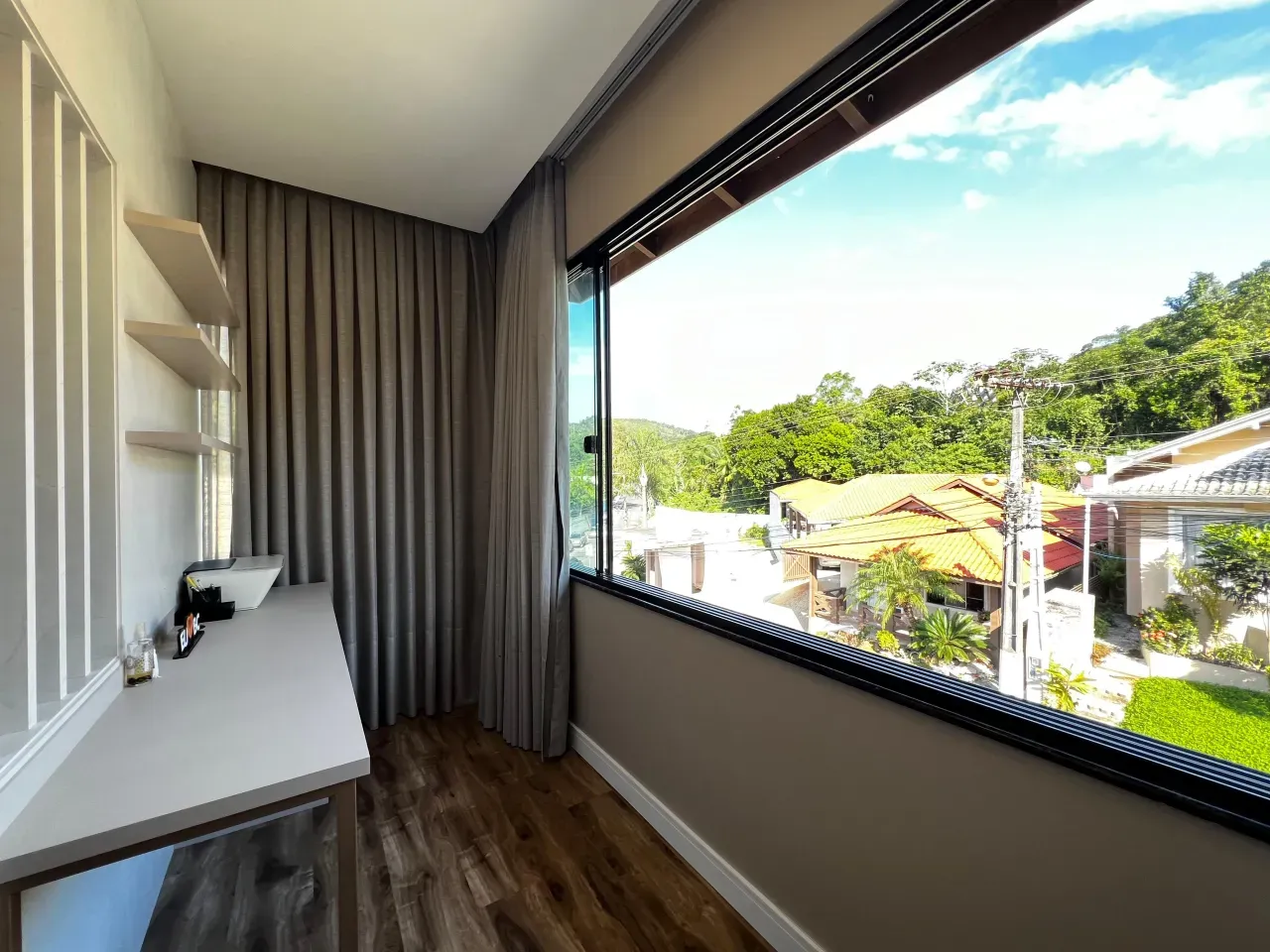 Casa com 4 dormitórios sendo 3 suítes e 2 vagas de garagem no Bairro Aririba em Balneário Camboriú — foto 28
