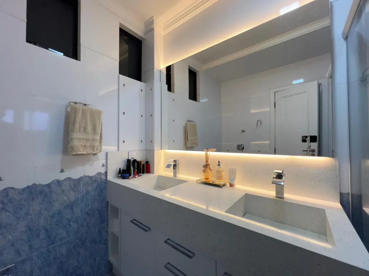 Casa com 4 dormitórios sendo 3 suítes e 2 vagas de garagem no Bairro Aririba em Balneário Camboriú — foto 34