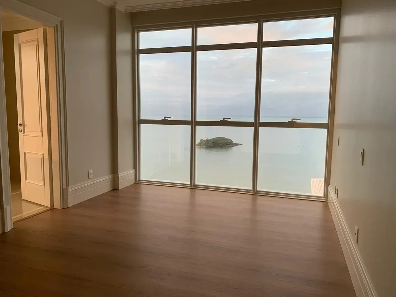 Apartamento no Edifício Millenium Palace Residence com 4 suítes em Balneário Camboriú — foto 5