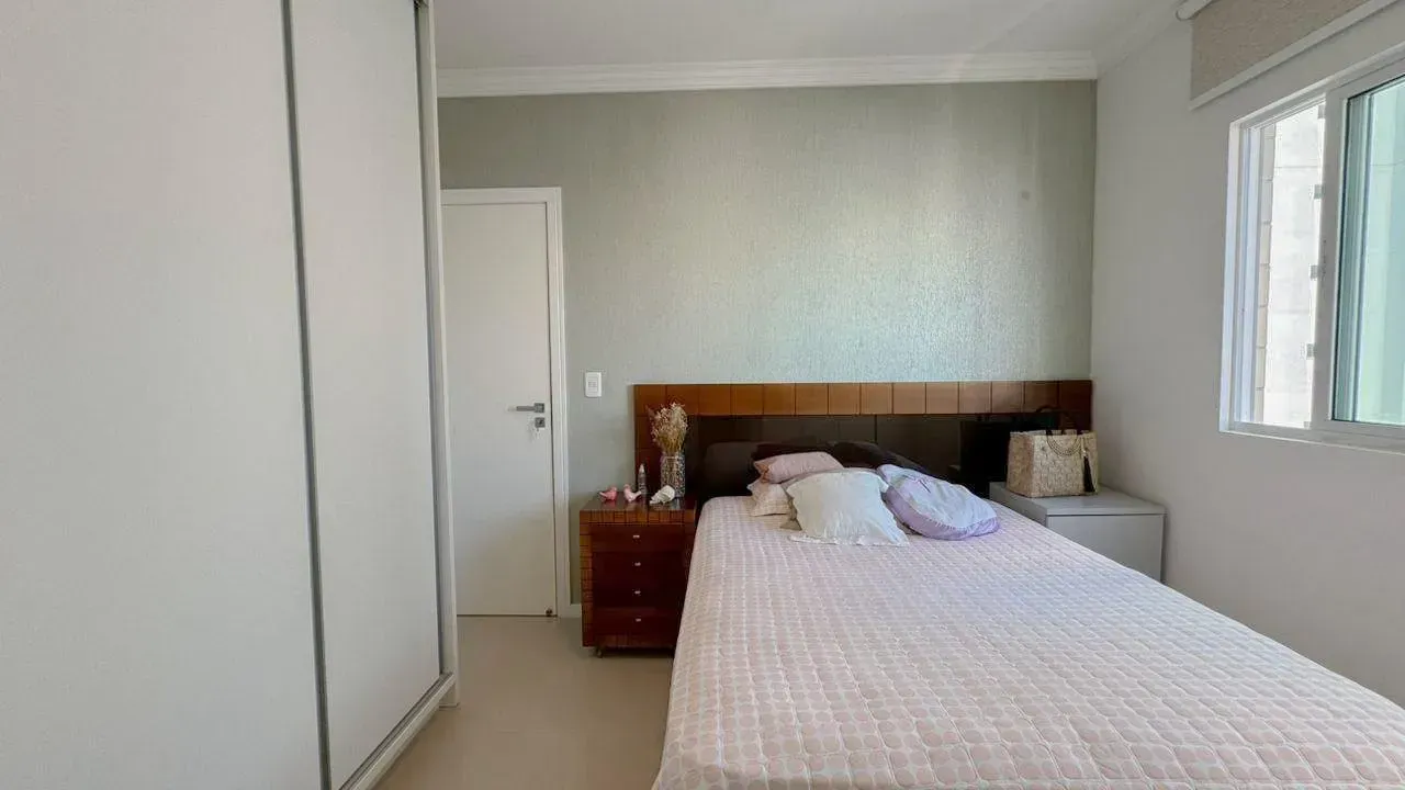 Apartamento no Edifício Terra do Sol com 3 suítes em Balneário Camboriú — foto 1