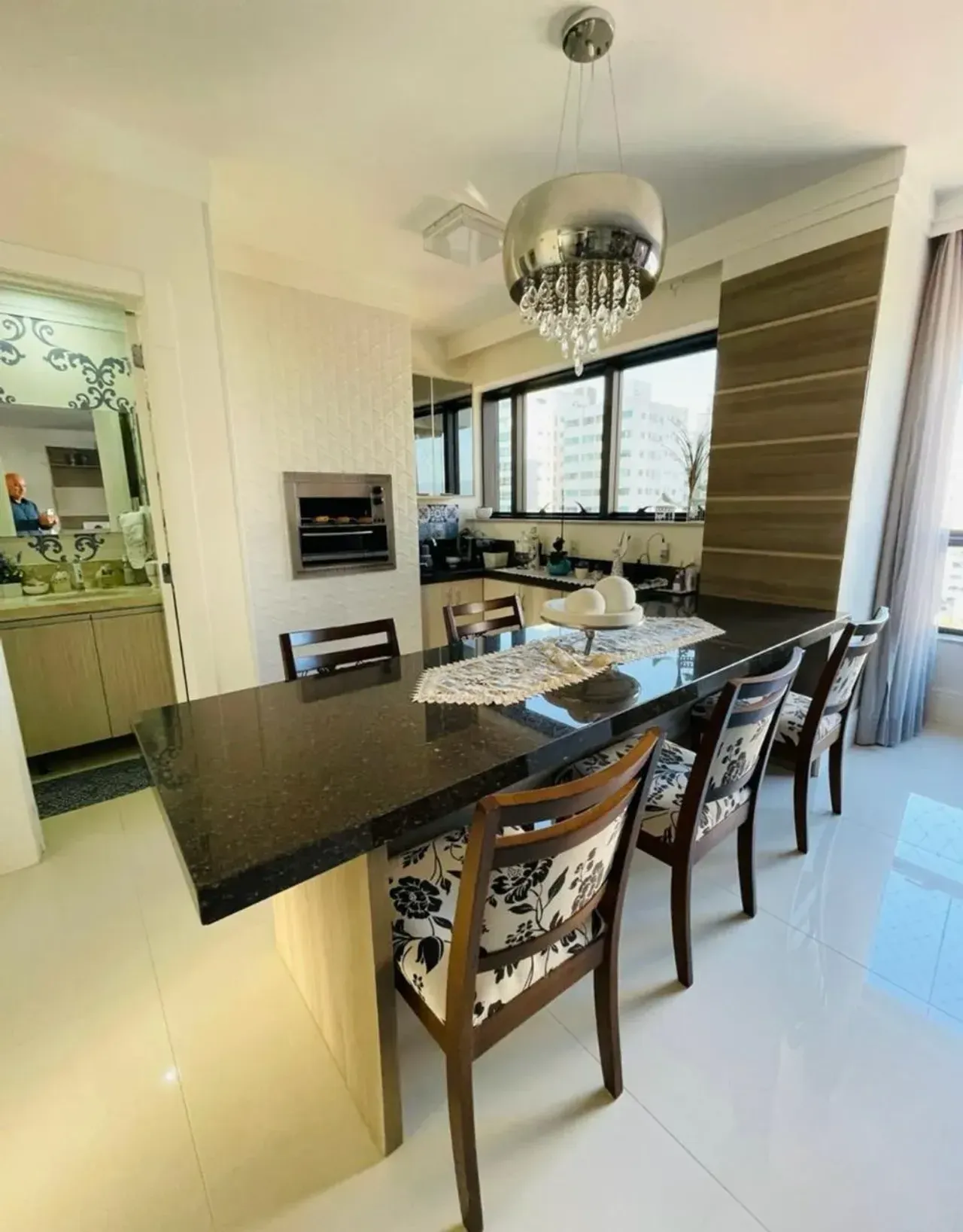 Apartamento no Edifício Merithamon com 3 suítes em Balneário Camboriú — foto 4