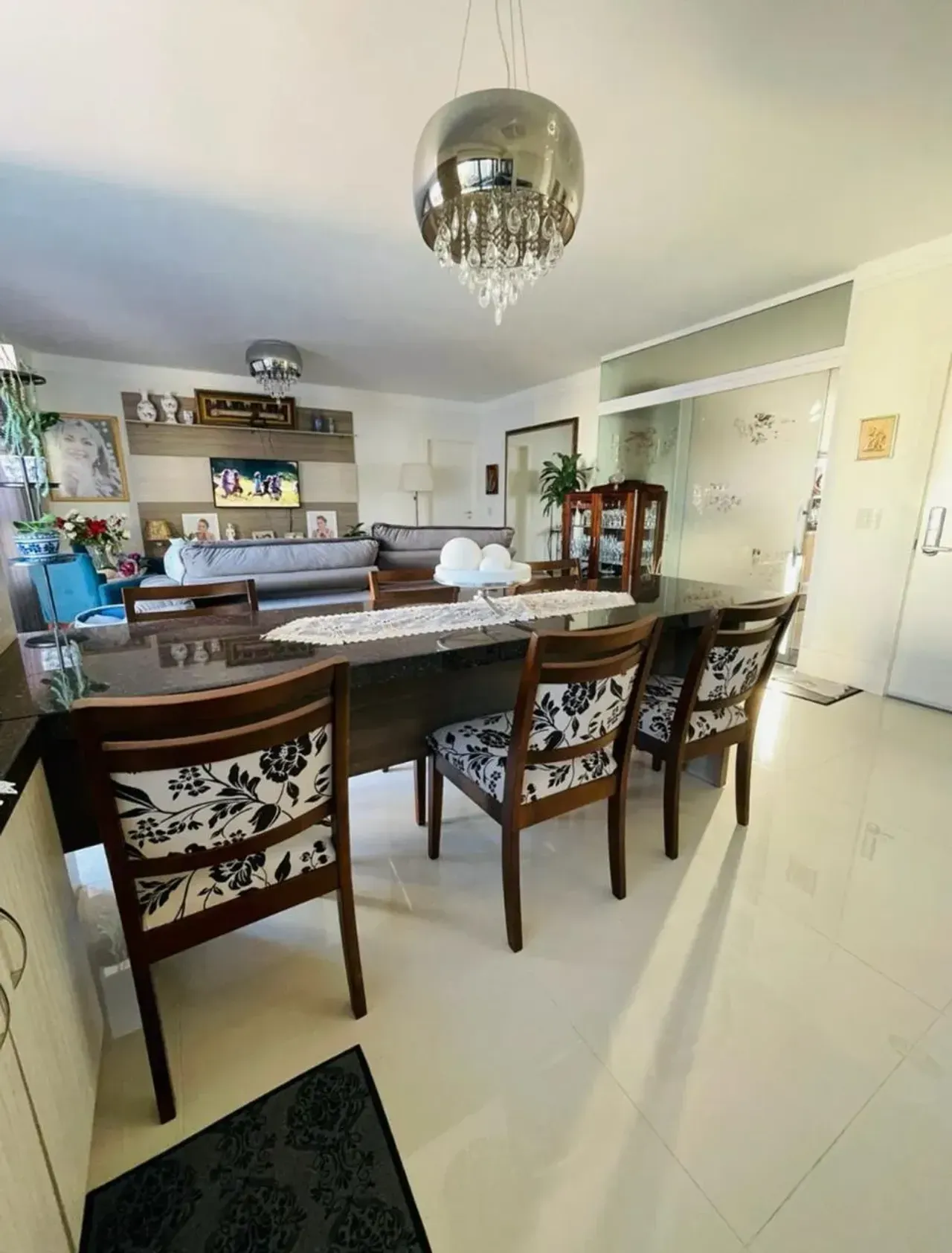 Apartamento no Edifício Merithamon com 3 suítes em Balneário Camboriú — foto 3
