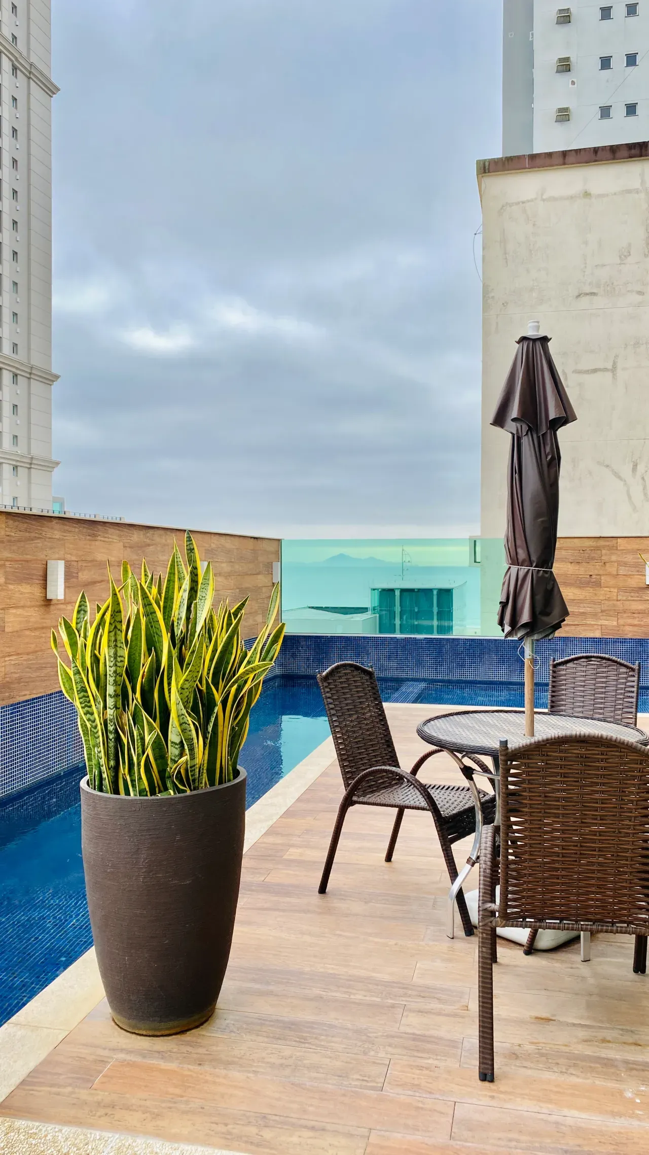 Apartamento no Edifício Mendelssohn com 3 suítes em Balneário Camboriú — foto 20