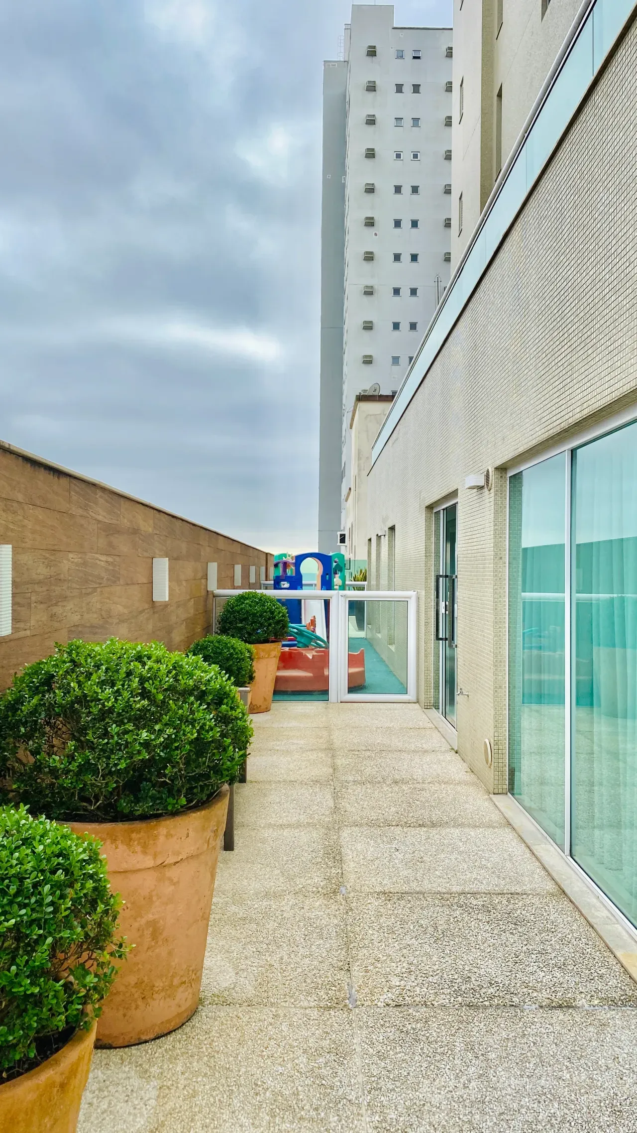 Apartamento no Edifício Mendelssohn com 3 suítes em Balneário Camboriú — foto 22